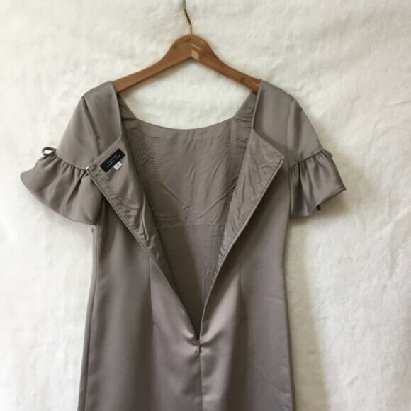 Tahari Gray Ruffled Short Sleeve Dress - Picture 6 of 7